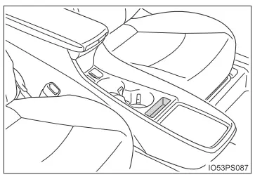 Toyota Prius. Verwendung der Ablagemöglichkeiten