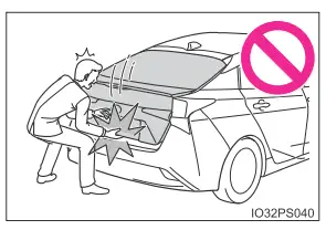 Toyota Prius. Öffnen, Schließen und Verriegeln der Türen